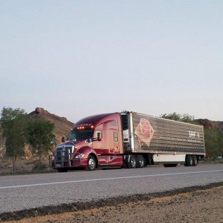 Floyd Blinsky Trucking Inc equipment