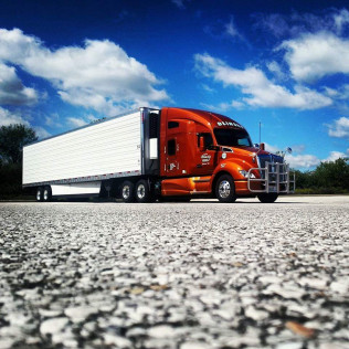 Floyd Blinsky Trucking Inc equipment