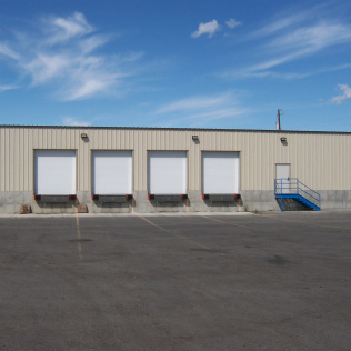 Floyd Blinsky Trucking Inc equipment